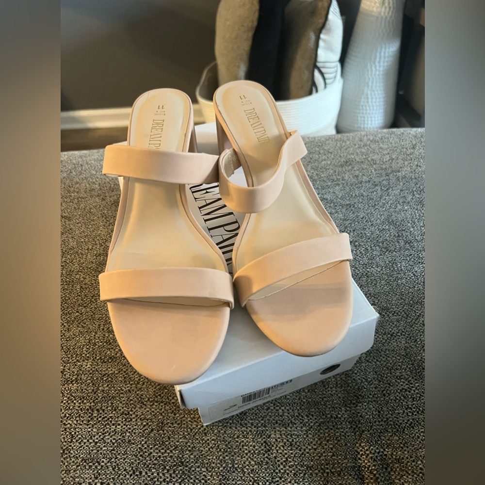 Dream Paris Nude Sandals